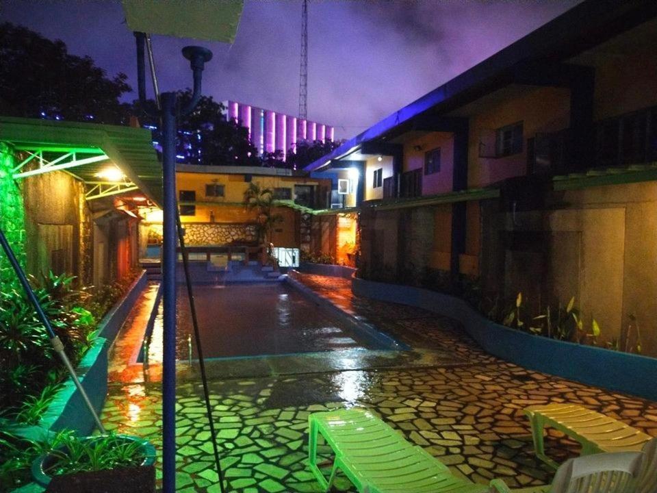 2 Hotel Saleh 앙헬레스 외부 사진